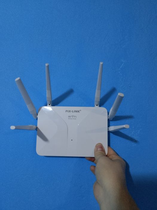 Продам роутер новый