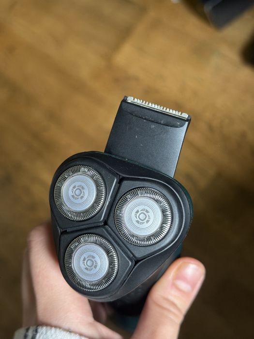 Philips x3002 бритва електробритва