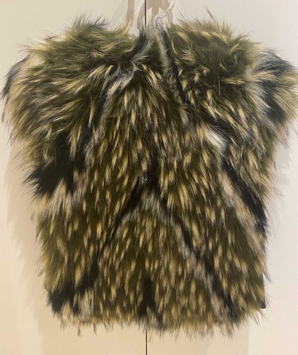 Colete em pelo marca Marciano By Guess Novo Original