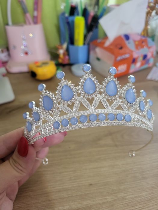Діадема . Тіара. Корона. Диадема .