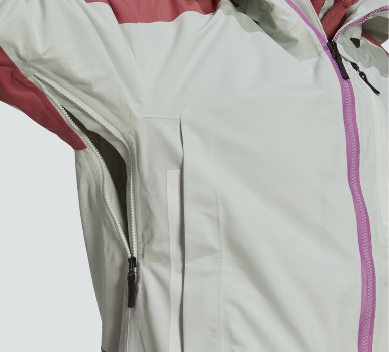 Женская горнолыжная сноубордная куртка Adidas Terrex