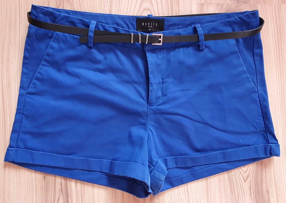 Krótkie spodenki Mohito
