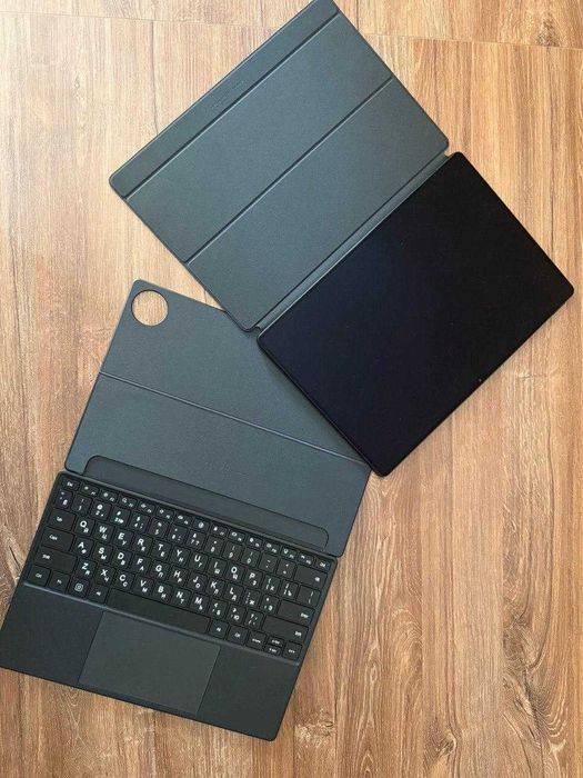 tablet HUAWEI MatePad Pro 13.2, etui, rysik, ładowarka