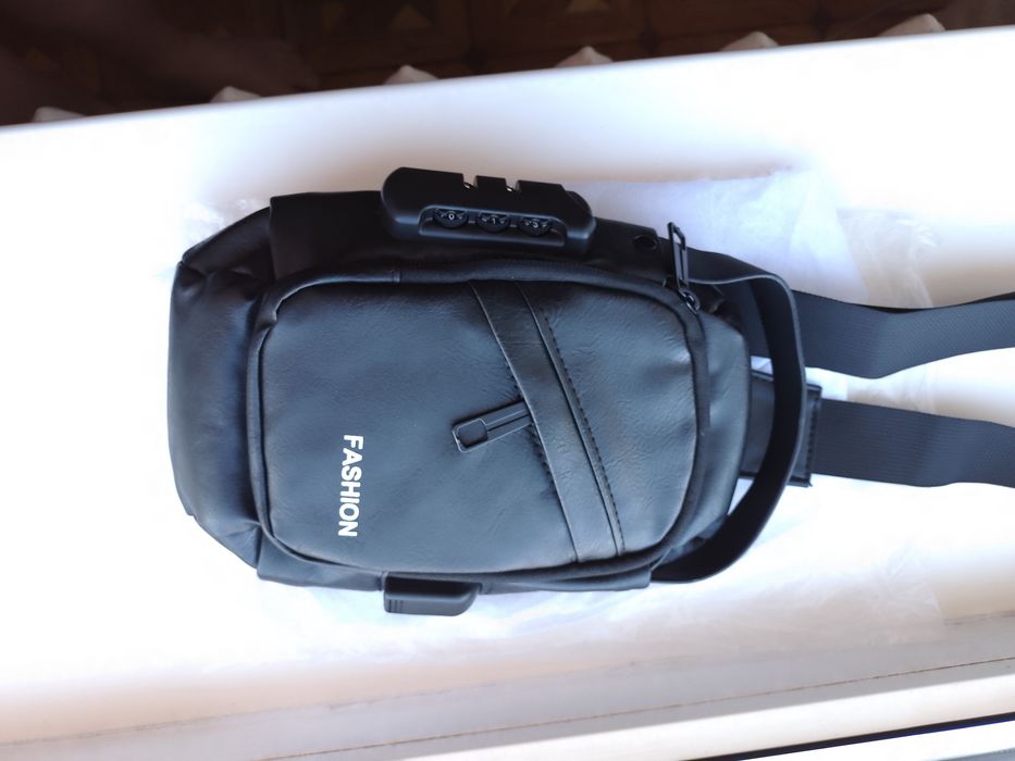 Сумка чоловіча XIO Fashion із USB зарядкою та кодовим замком