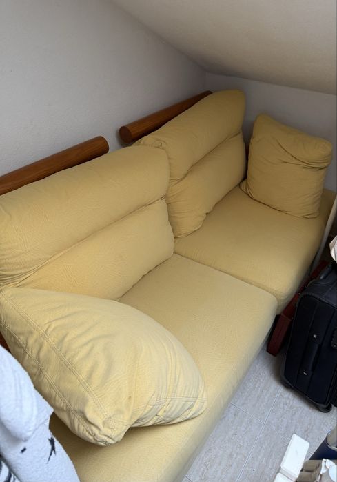 Sofa 2 lugares em bom estado