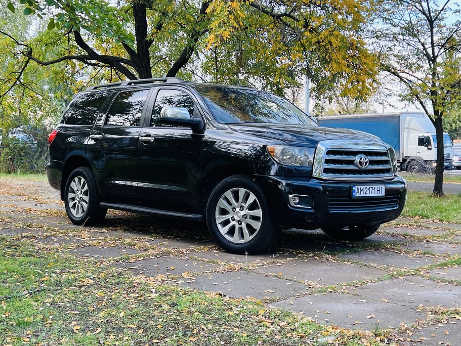 Toyota Sequoia 2014