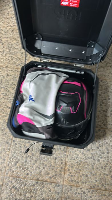 Varias pecas XADV750 de 2023