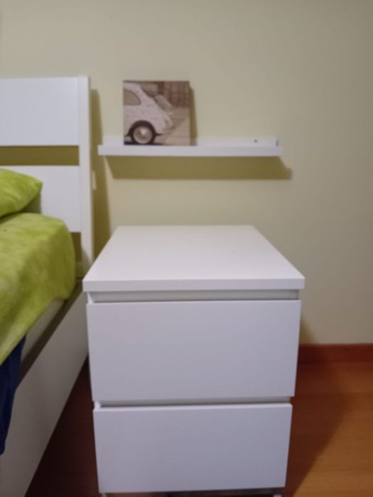 Mesas de cabeceira (+apoios)