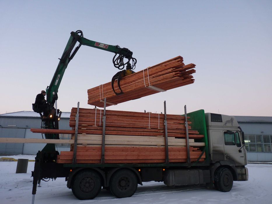 Więźba dachowa drewno konstrukcyjne kantówki ŚLĄSK transport HDS