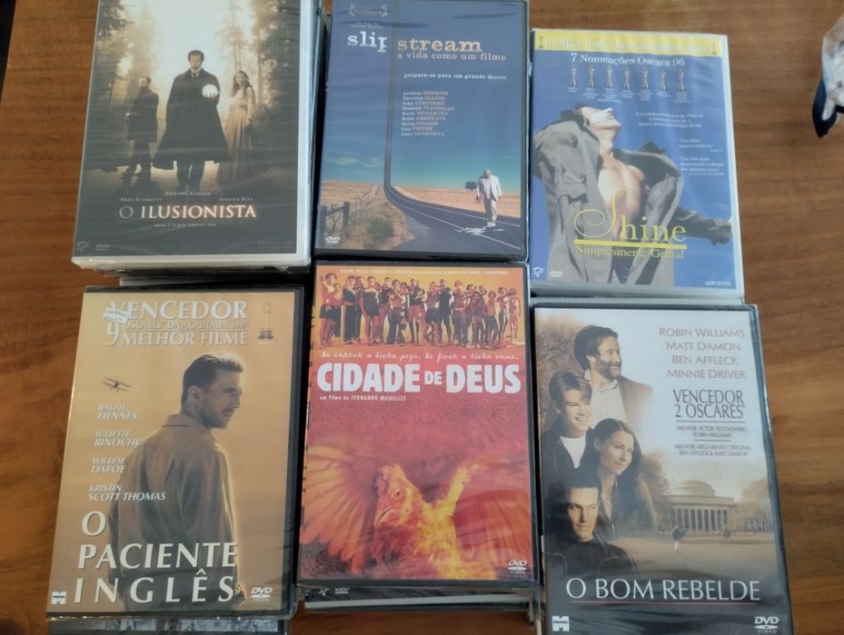 Lote 56 DVDs novos ainda embalados