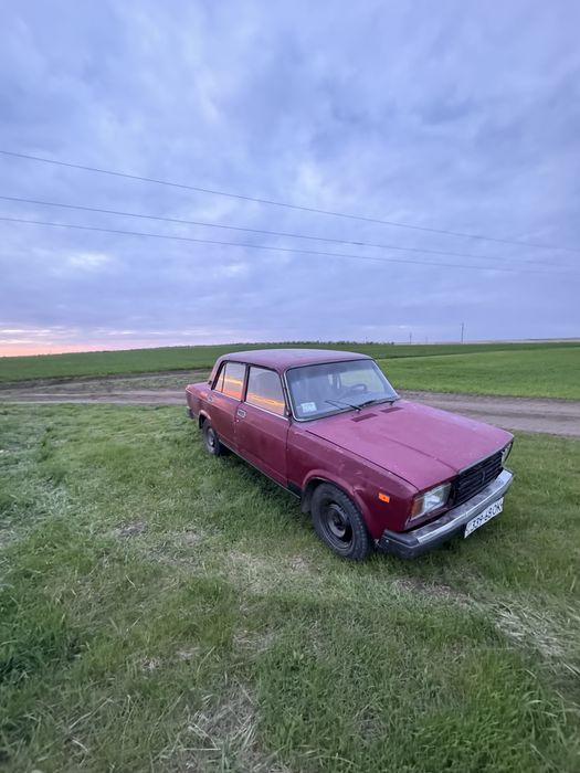 Продам ваз 2107. На бойовому ходу
