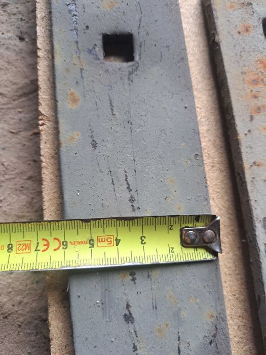 Zawiasy do wrót drzwi bramy