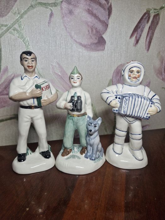 Фарфоровые статуэтки, раритет,  антиквариат,  фарфор , фигурки,  ретро