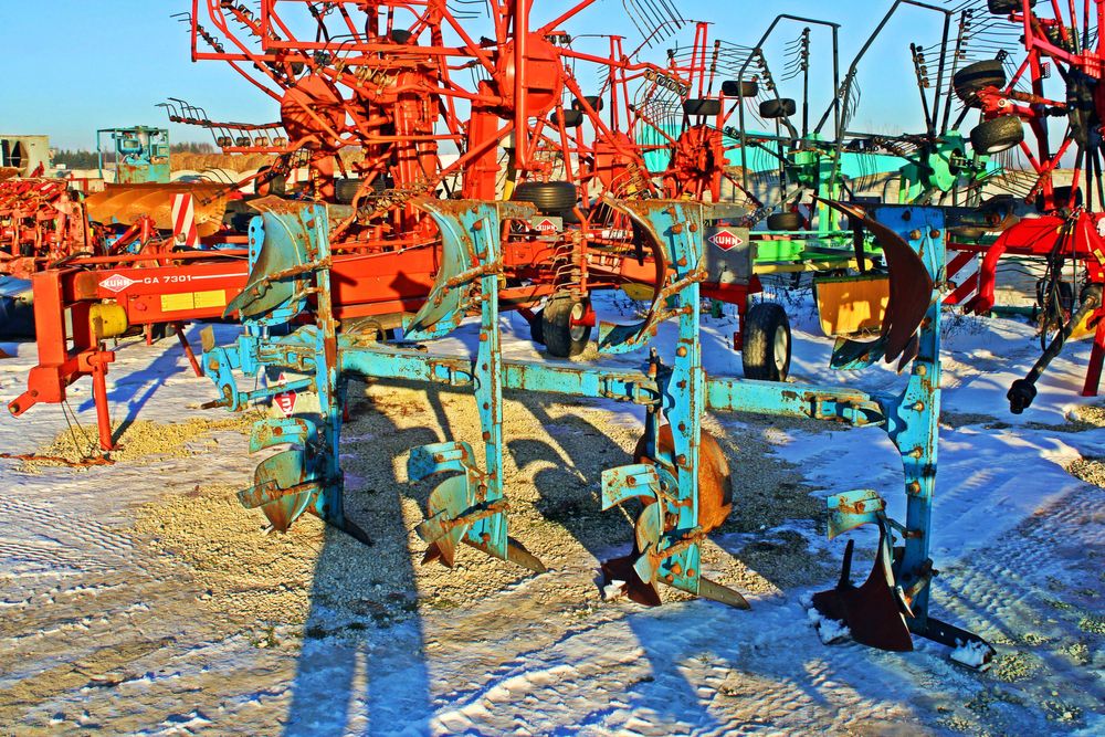 Pług 4 skibowy LEMKEN Opal 110 LEKKI Pług obrotowy 3+1 przedpłużki