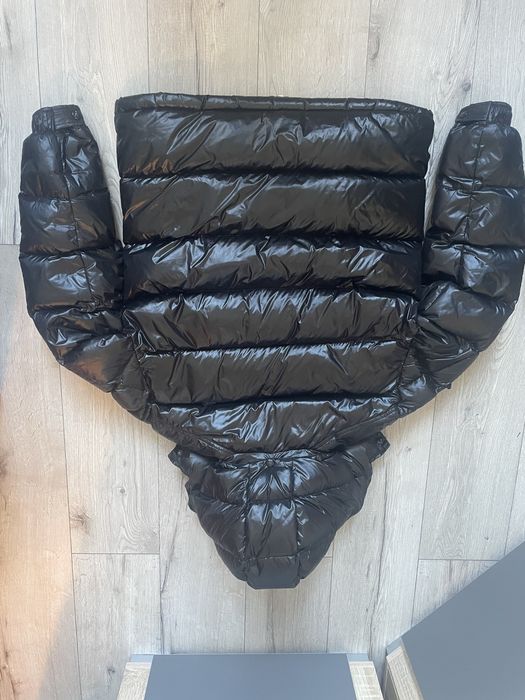 Kurtka moncler maya