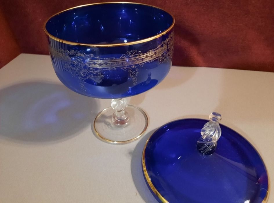 Конфетница на ножке Чешское стекло Ваза времён ссср ретро антиквариат