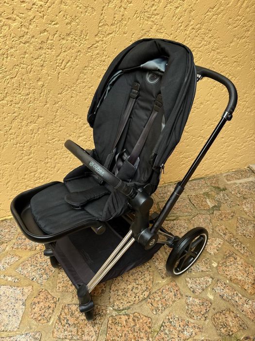Carrinho cybex priam preto