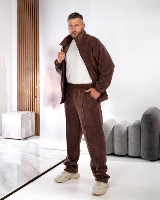 Чоловічий костюм