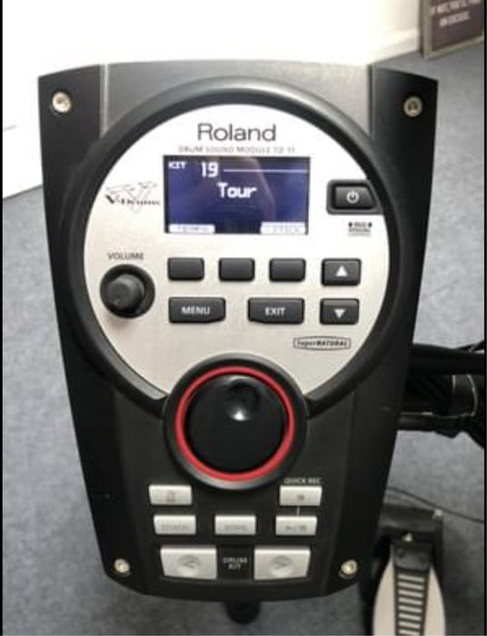 Roland TD-11KV + Coluna Alesis