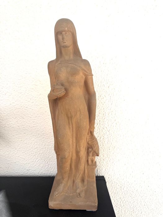 Escultura antiga em terracota de Johann Wilhelm Gösser