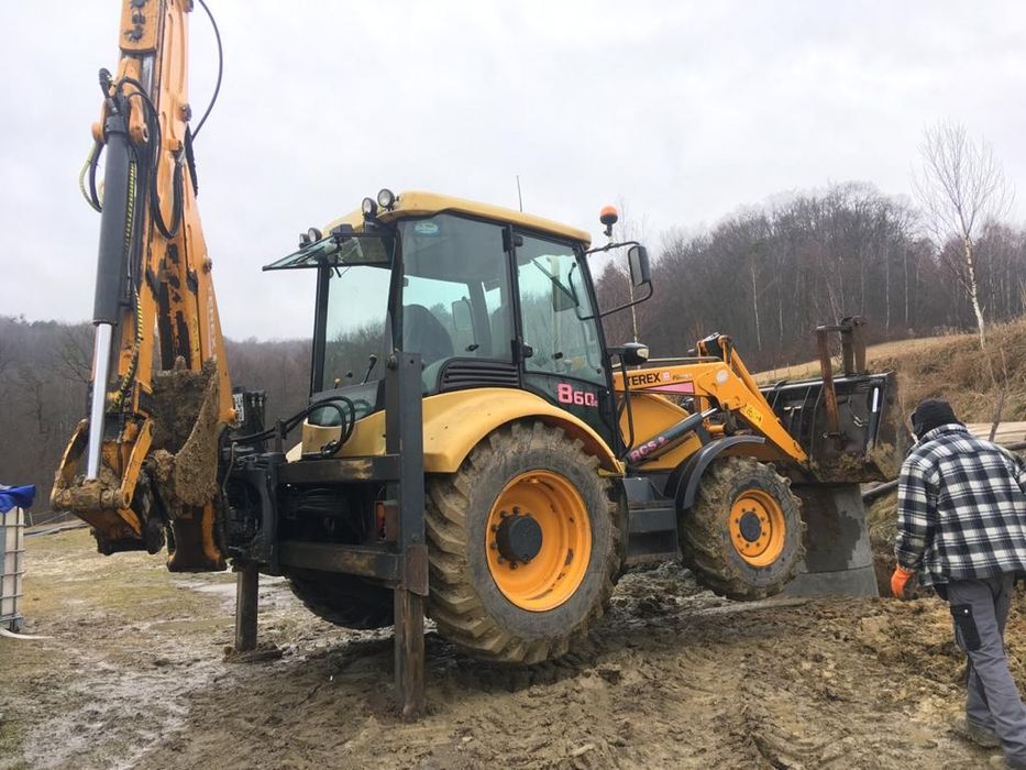 Koparko-Ładowarka ,Roboty ziemne, WYKOPY