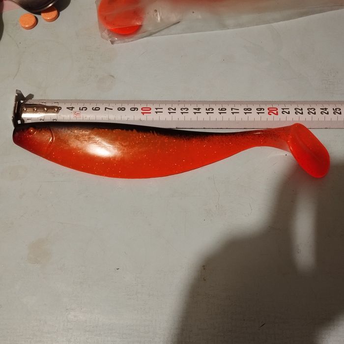 Силіконова приманка 80 г