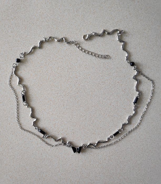 Подвеска с чёрной бабочкой