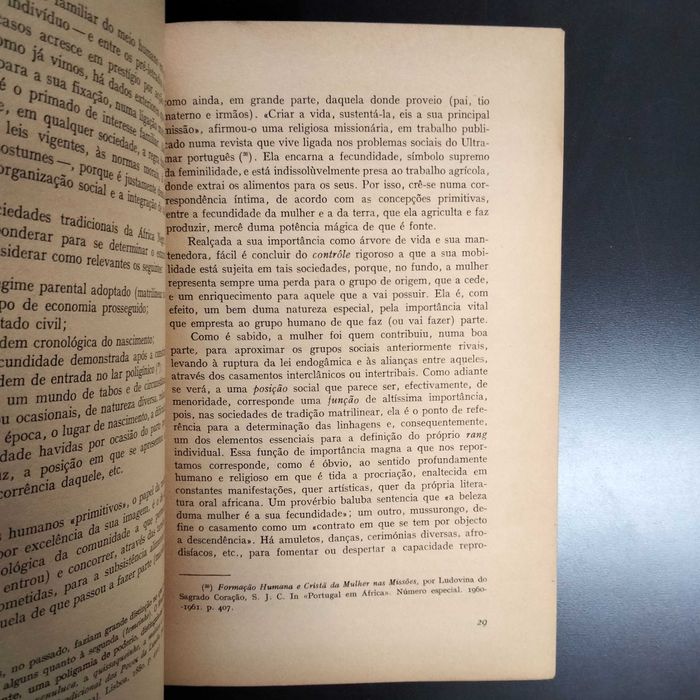 A Mulher Africana - J. J. Soares Fernandes