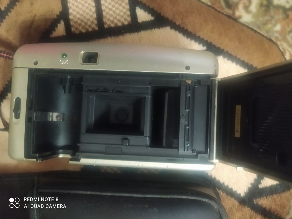Фотоаппарат в чехле продам