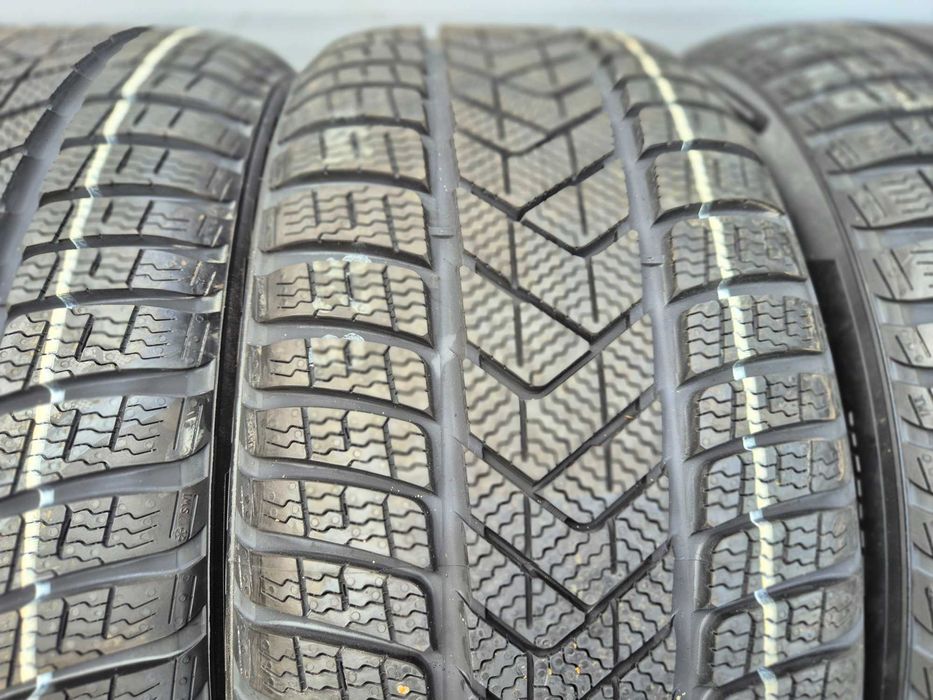 4x# OPONY ZIMOWE 245/45/18 Pirelli Sotto Zero 3 96V 2025R NOWE!!! SEAL