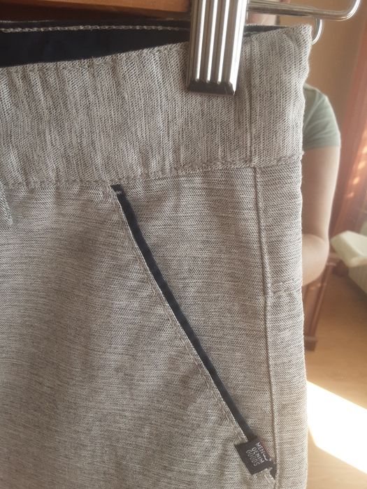 Eleganckie spodenki chłopięce r.146  stan idealny/ regulacja w pasie