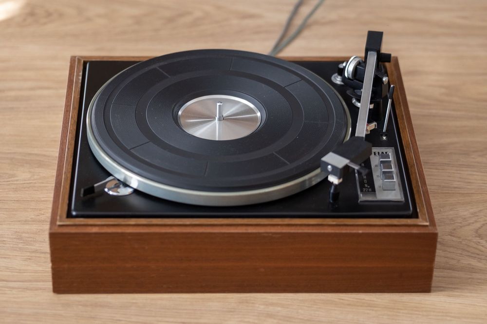 Gramofon Elac Miraphon 22H