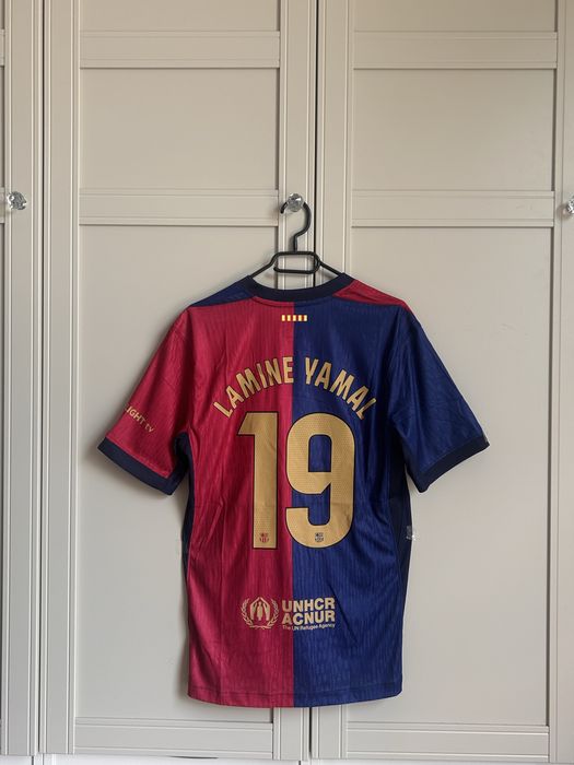 LAMINE YAMAL アマル 19 バルセロナ✕トラビス コラボ 半袖シャツ LAMINE YAMAL アマル 19 バルセロナ✕トラビス コラボ 半袖