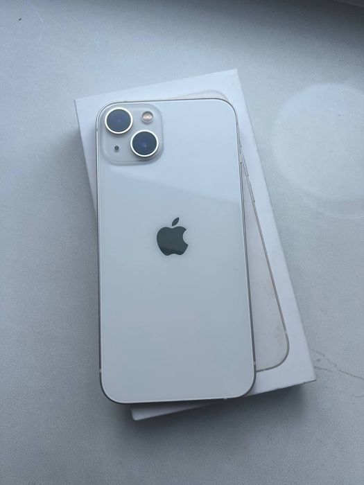 Iphone 13 128 gb + 2 чехла