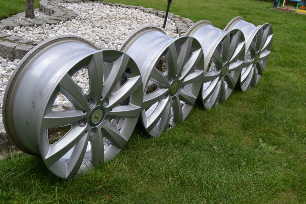 Felgi Mercedes B 16 cali 5x112 et49 komplet ładne mercedes a246 et 49