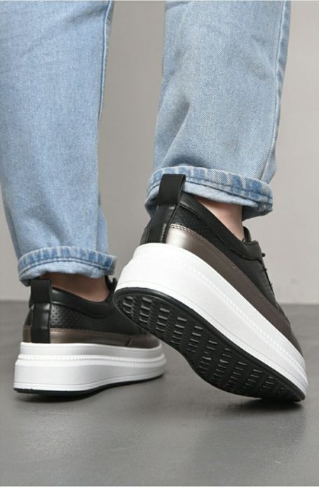 Нові стильні жіночі сліпони 25.5 см