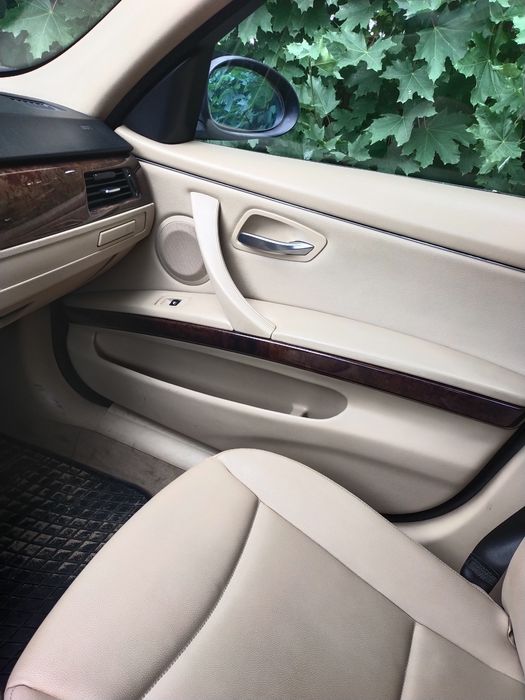 BMW e90-2,5 benzyna. AUTOMAT