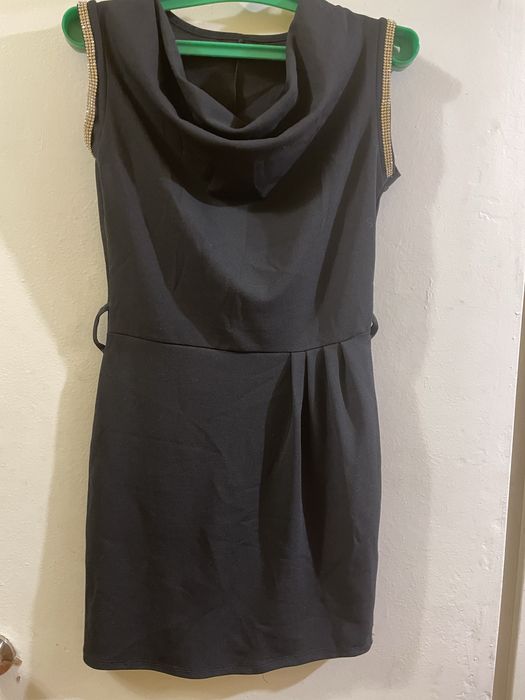 Жіночий одяг, плаття