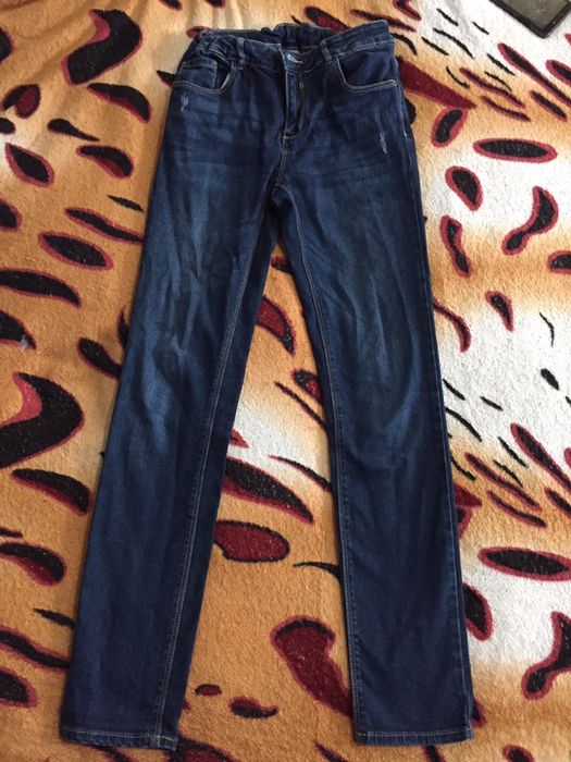 Пакет жіночих джинсів