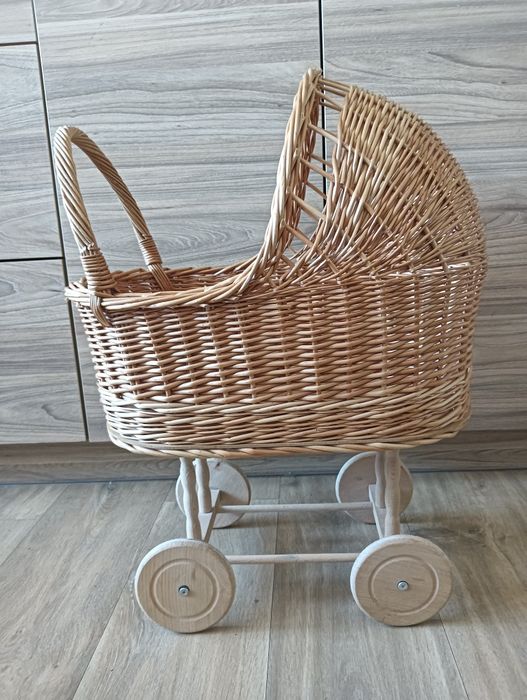 Wózek wiklinowy dla lalek odbiór osobisty