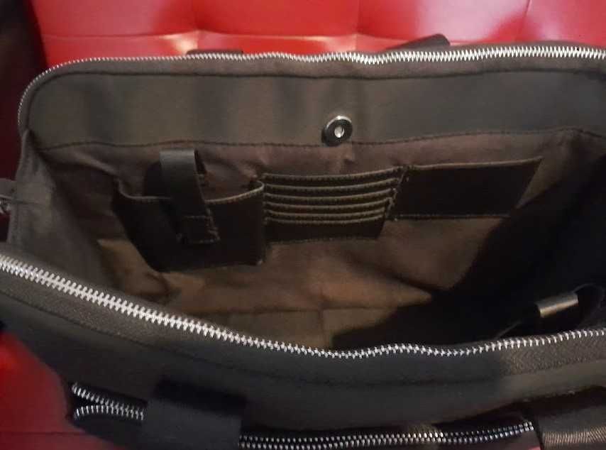 Mala preta portátil parfois