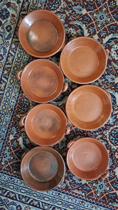 Caçarolas de barro tradicional