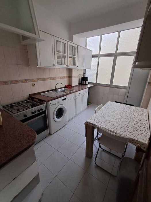 Quartos CASAL em Belém,Centro Lisboa. Entrada IMEDIATA. Aceita pet.