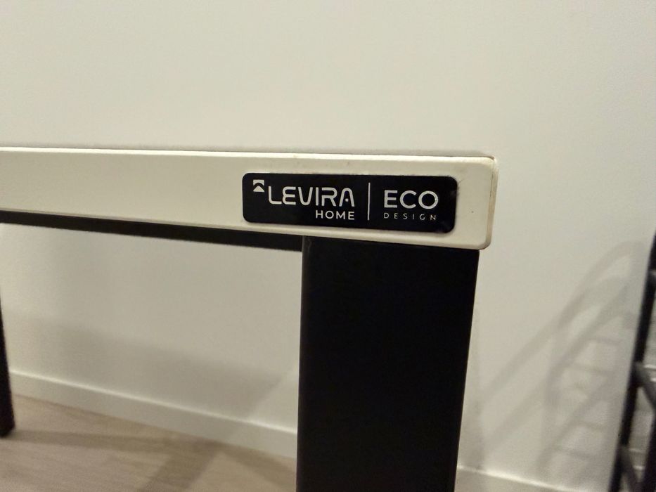 Vende-se secretária LEVIRA Ceou II Preto e Wengue Escuro