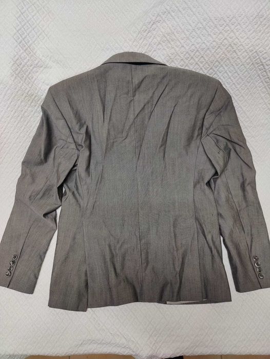 Blazer Zara tam. L em excelente estado.