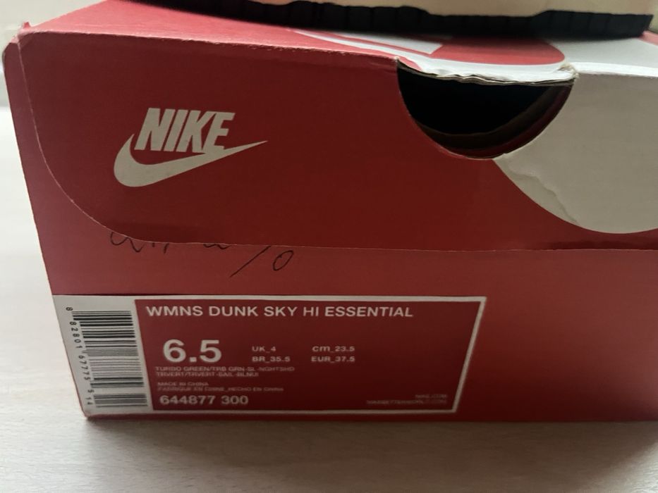Кросівки Nike ,кеди сникерси Barbara Bui