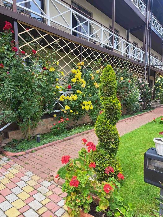 Квартира подобово в Київському районі, бомбосховища, парковка