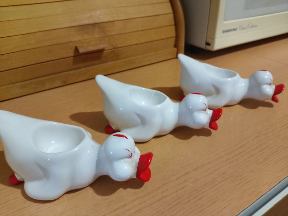 Porcelanowe podstawki na jajka szt.3