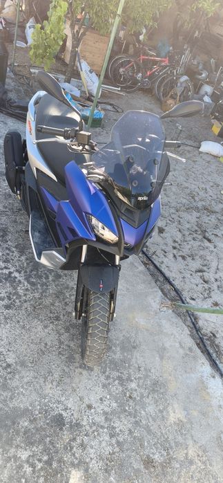 Aprillia 125 SR GT