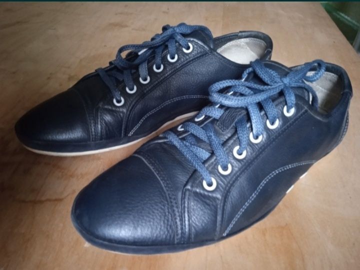 Туфли спортивные кроссовки Carlo Pazolini